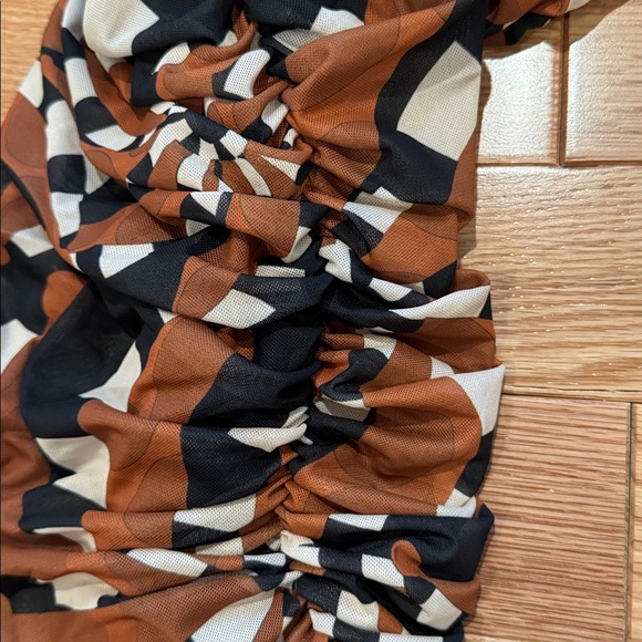 NWT Farm Rio Ruched Dress - Picture 12 of 15